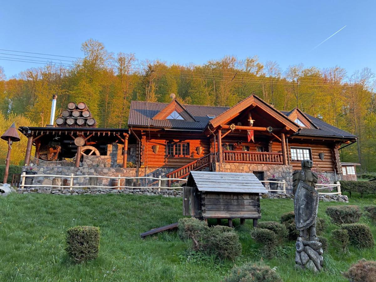 Koliba U Rytiera Villa Zvolen Dış mekan fotoğraf